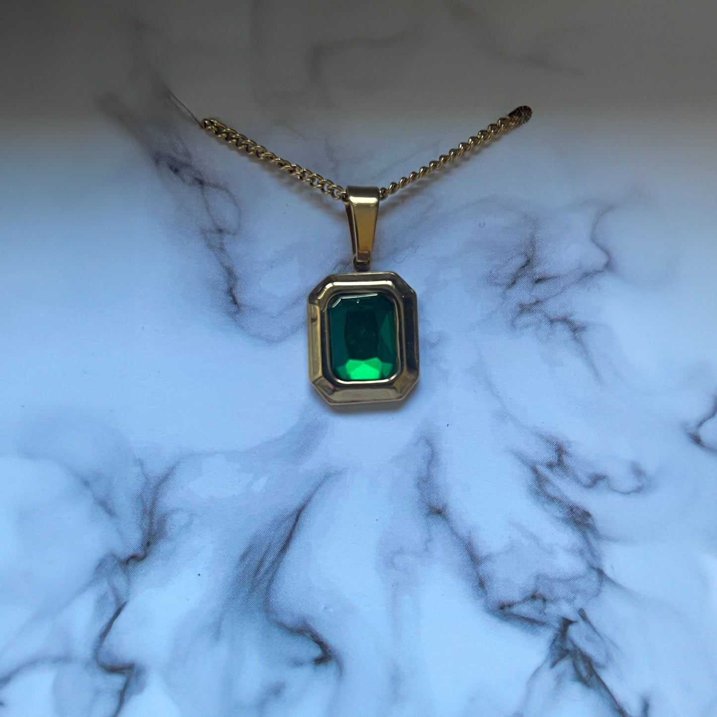 Smaragd ketting goud