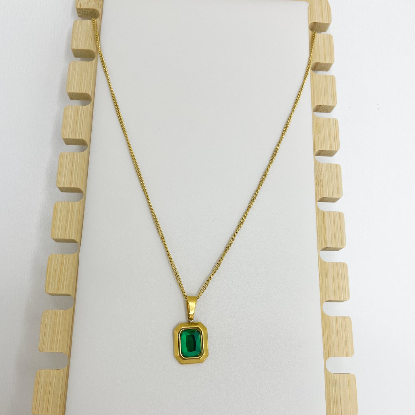 Smaragd ketting goud